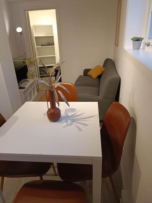 Cozy Apartment Close To Downtown Тромсё Экстерьер фото